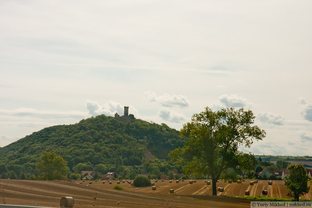 Замок на горі