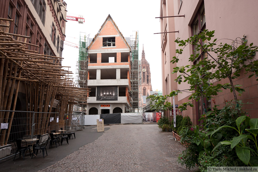 Відновлення історичного центру Франкфурта
